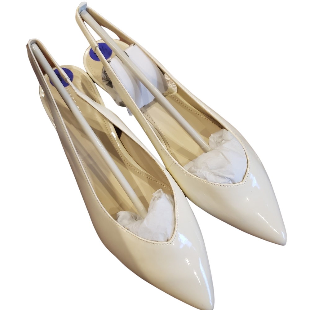 Marc Fisher Womens Cream Slingback flats - Size 8.5